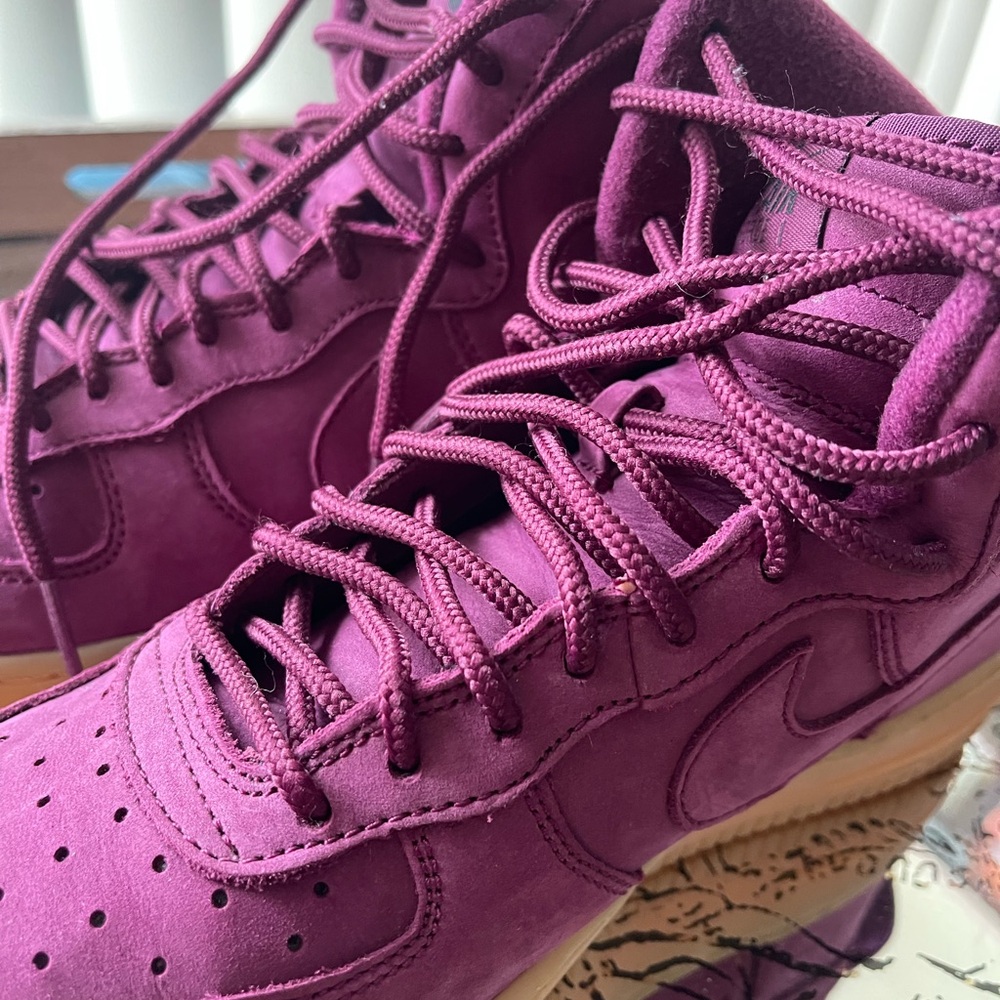 Nike Women's Purple High-Top Sneakers